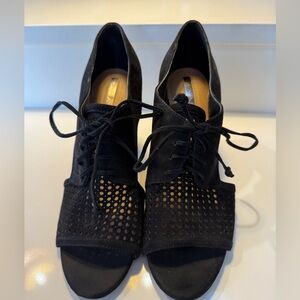 Tahari Black Lace-Up Women's Heels 4 inch